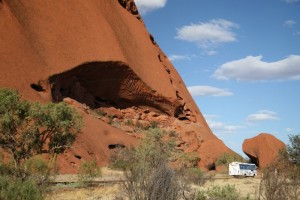 Nous sommes écrasés par Uluru.