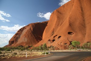 On fait le tour d'Uluru.